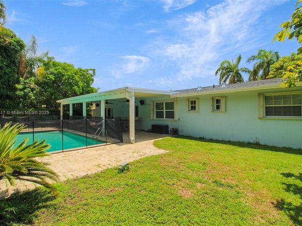 19820 SW 83rd Ave, Cutler Bay FL 33189