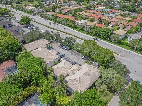 11160 W Sample Rd 11160, Coral Springs FL 33065