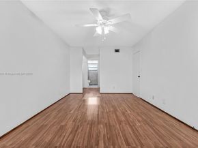 11160 W Sample Rd 11160, Coral Springs FL 33065
