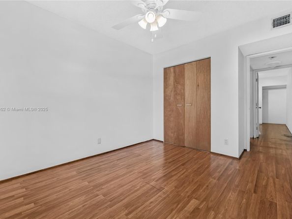 11160 W Sample Rd 11160, Coral Springs FL 33065