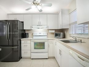 2751 N Pine Island Rd 105, Sunrise FL 33322