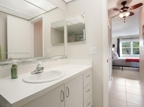 2751 N Pine Island Rd 105, Sunrise FL 33322