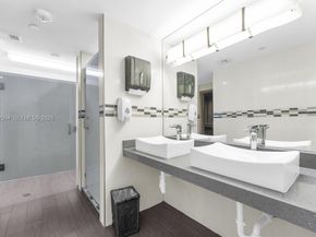 3300 NE 192nd St 1414, Aventura FL 33180