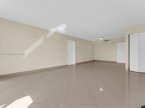 3300 NE 192nd St 1414, Aventura FL 33180