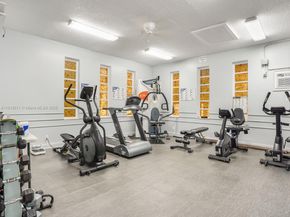 4705 NW 35th St 616, Lauderdale Lakes FL 33319