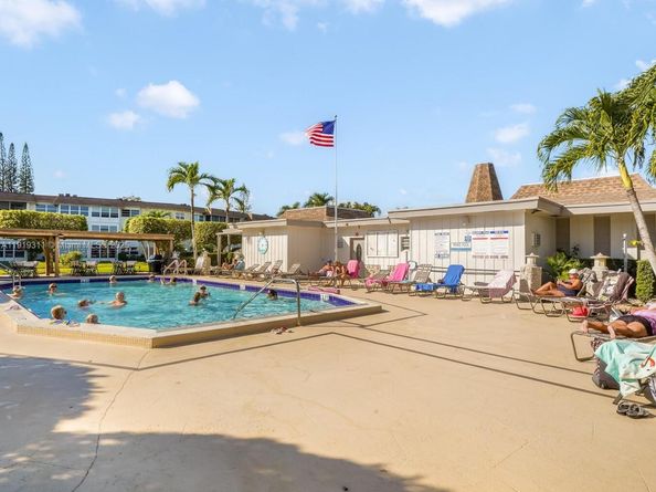 4705 NW 35th St 616, Lauderdale Lakes FL 33319