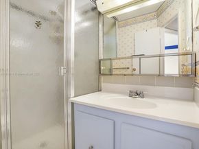 4705 NW 35th St 616, Lauderdale Lakes FL 33319