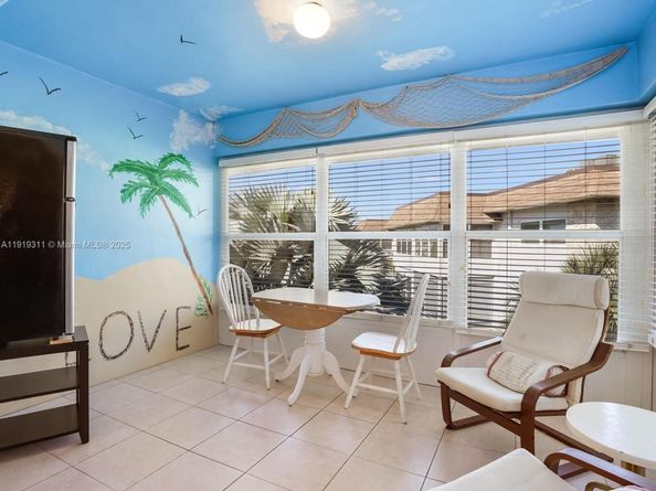 4705 NW 35th St 616, Lauderdale Lakes FL 33319