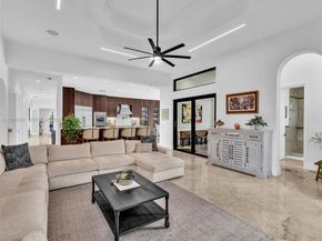 1021 NW 115th Ave, Plantation FL 33323