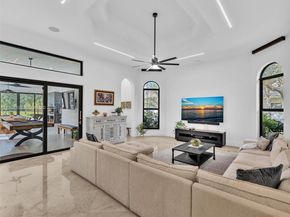 1021 NW 115th Ave, Plantation FL 33323