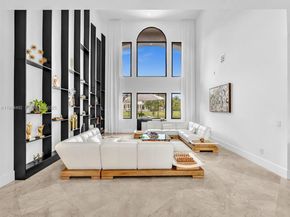 1021 NW 115th Ave, Plantation FL 33323