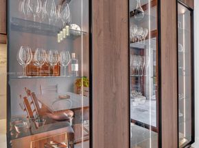 1021 NW 115th Ave, Plantation FL 33323