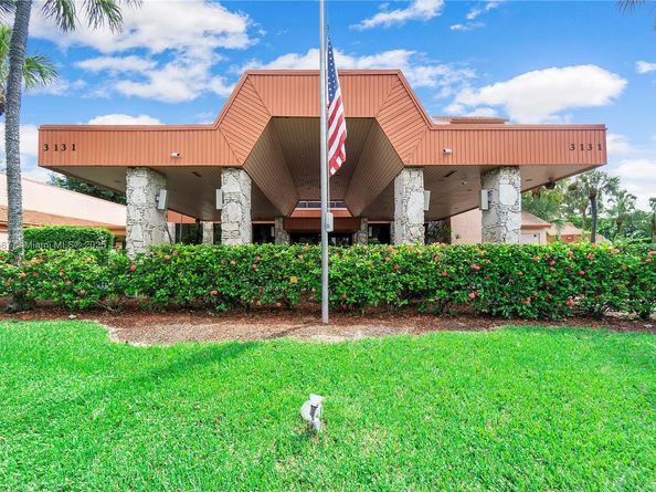 3110 Holiday Springs Blvd 105, Margate FL 33063