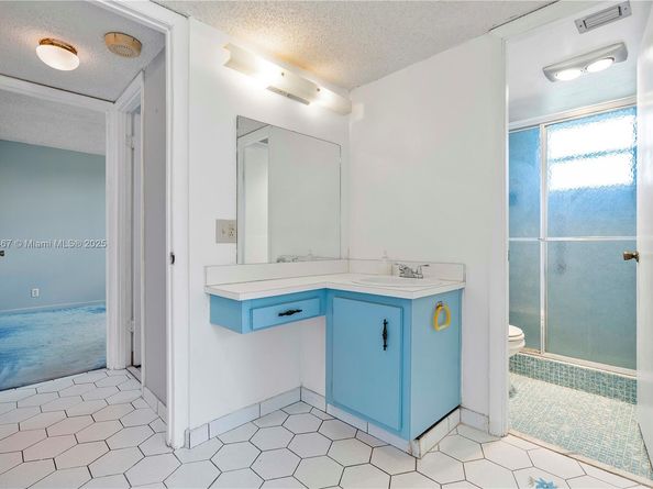 3110 Holiday Springs Blvd 105, Margate FL 33063