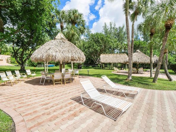3110 Holiday Springs Blvd 105, Margate FL 33063