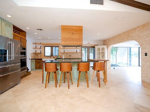 9881 SW 1st Ct, Plantation FL 33324