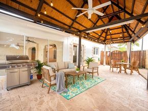 9881 SW 1st Ct, Plantation FL 33324