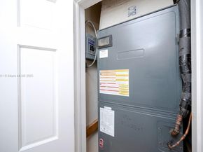 9881 SW 1st Ct, Plantation FL 33324