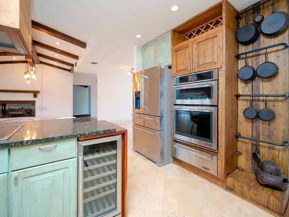 9881 SW 1st Ct, Plantation FL 33324