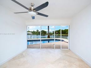 9881 SW 1st Ct, Plantation FL 33324