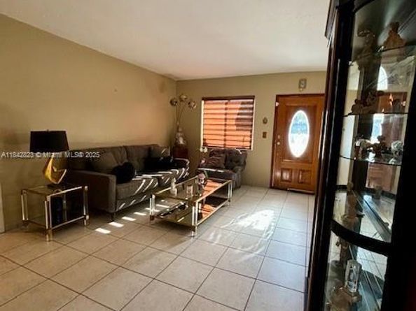 Undisclosed Address #A11842823, Miami FL 33165
