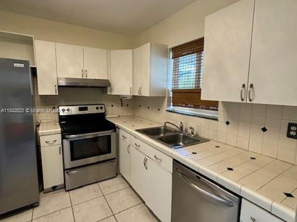 Undisclosed Address #A11842823, Miami FL 33165