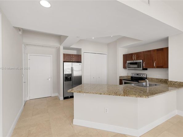 19900 E Country Club Dr PH18, Aventura FL 33180