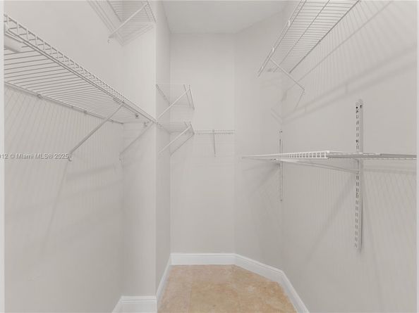 19900 E Country Club Dr PH18, Aventura FL 33180