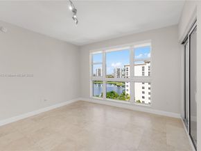 19900 E Country Club Dr PH18, Aventura FL 33180