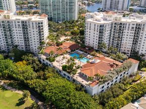 19900 E Country Club Dr PH18, Aventura FL 33180