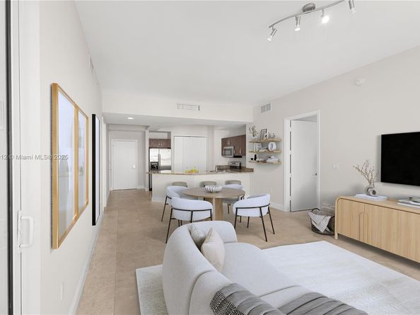 19900 E Country Club Dr PH18, Aventura FL 33180