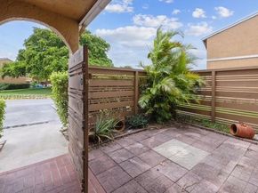 8101 NW 71st Ct, Tamarac FL 33321