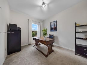 932 Banyan Dr, Hollywood FL 33021