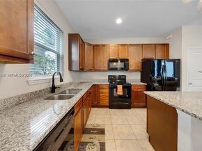 932 Banyan Dr, Hollywood FL 33021