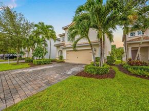 932 Banyan Dr, Hollywood FL 33021