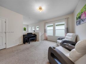 932 Banyan Dr, Hollywood FL 33021