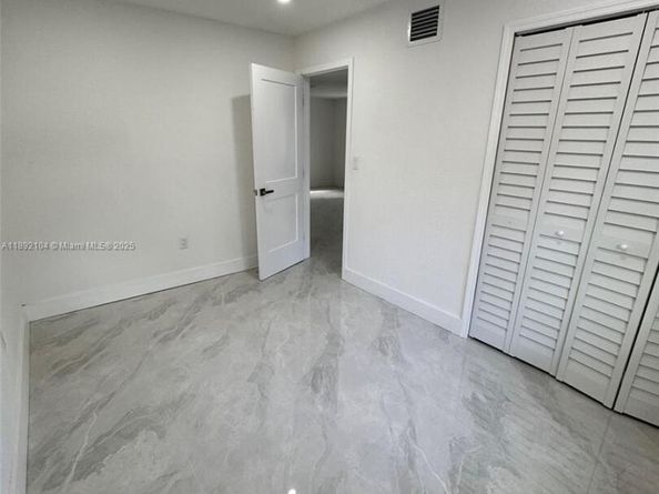 13720 NW 4th Ct, North Miami FL 33168