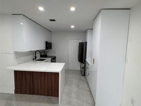 13720 NW 4th Ct, North Miami FL 33168