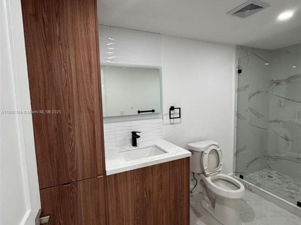 13720 NW 4th Ct, North Miami FL 33168