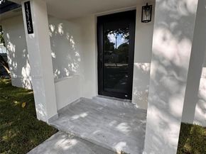 13720 NW 4th Ct, North Miami FL 33168