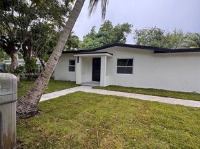 13720 NW 4th Ct, North Miami FL 33168