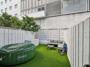 1901 NW S River Dr 16B, Miami FL 33125