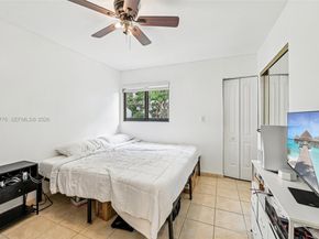 1901 NW S River Dr 16B, Miami FL 33125