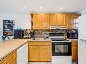 1901 NW S River Dr 16B, Miami FL 33125