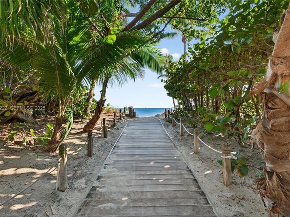 3414 Norfolk St, Pompano Beach FL 33062