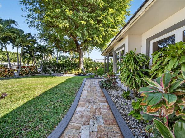 3414 Norfolk St, Pompano Beach FL 33062