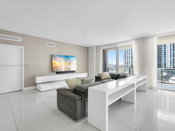 17301 Biscayne Blvd 401, North Miami Beach FL 33160