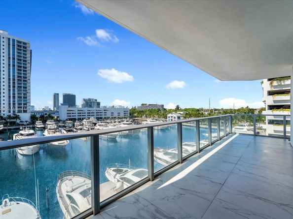 17301 Biscayne Blvd 401, North Miami Beach FL 33160