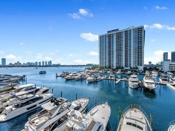 17301 Biscayne Blvd