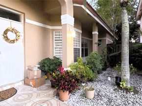 5769 NW 99th Ave, Doral FL 33178